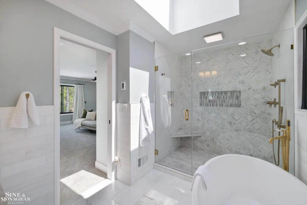 56 Hampton Road Village Of Grosse Pointe Shores City, MI 48236