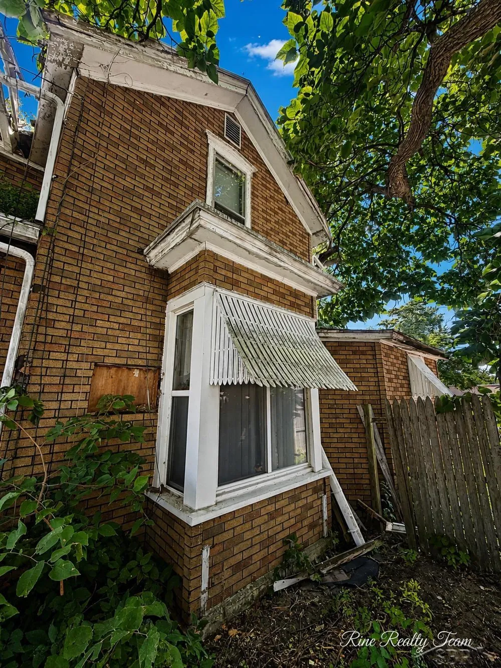 456 Broadway Avenue Benton Harbor City, MI 49022