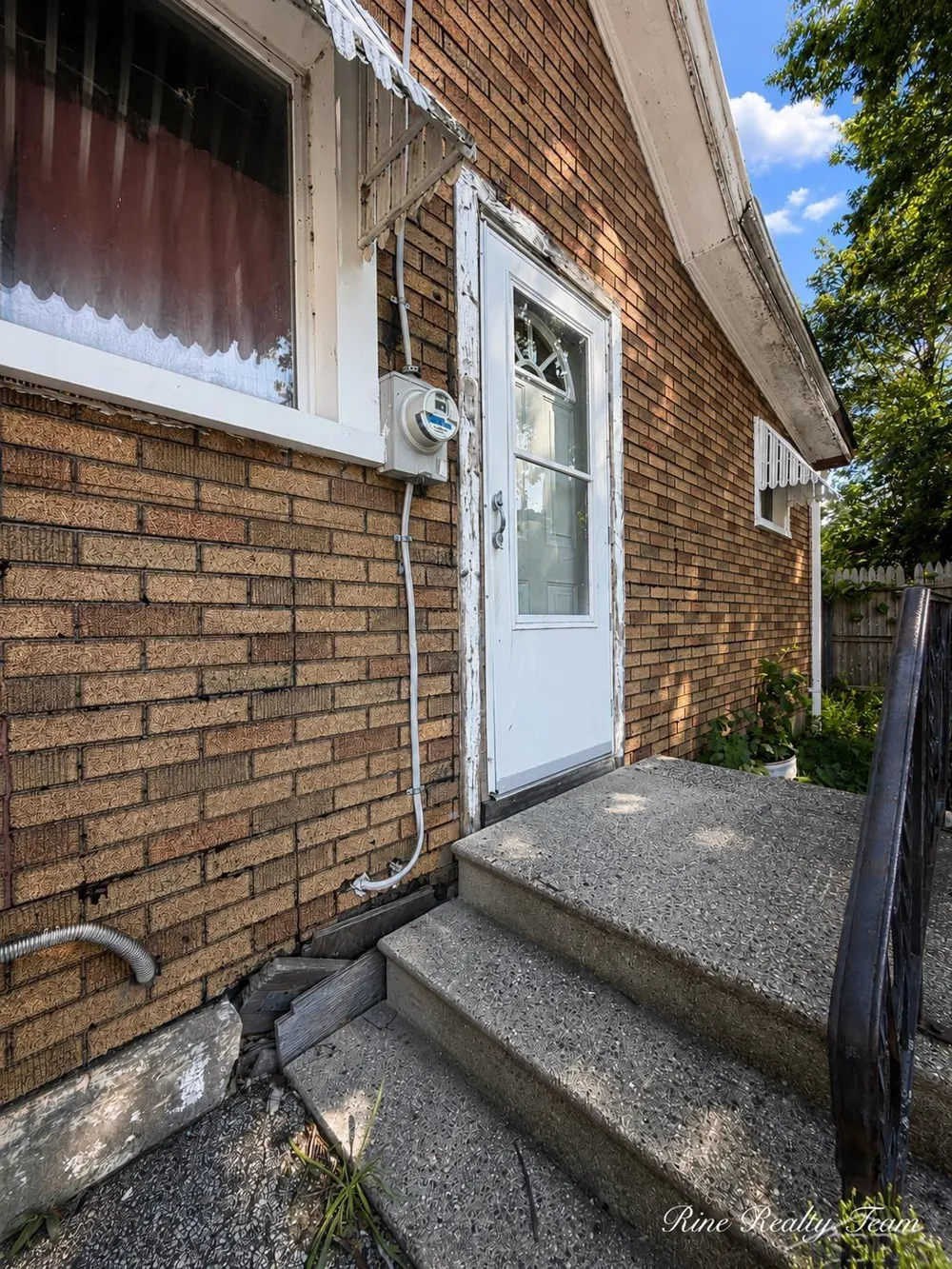 456 Broadway Avenue Benton Harbor City, MI 49022