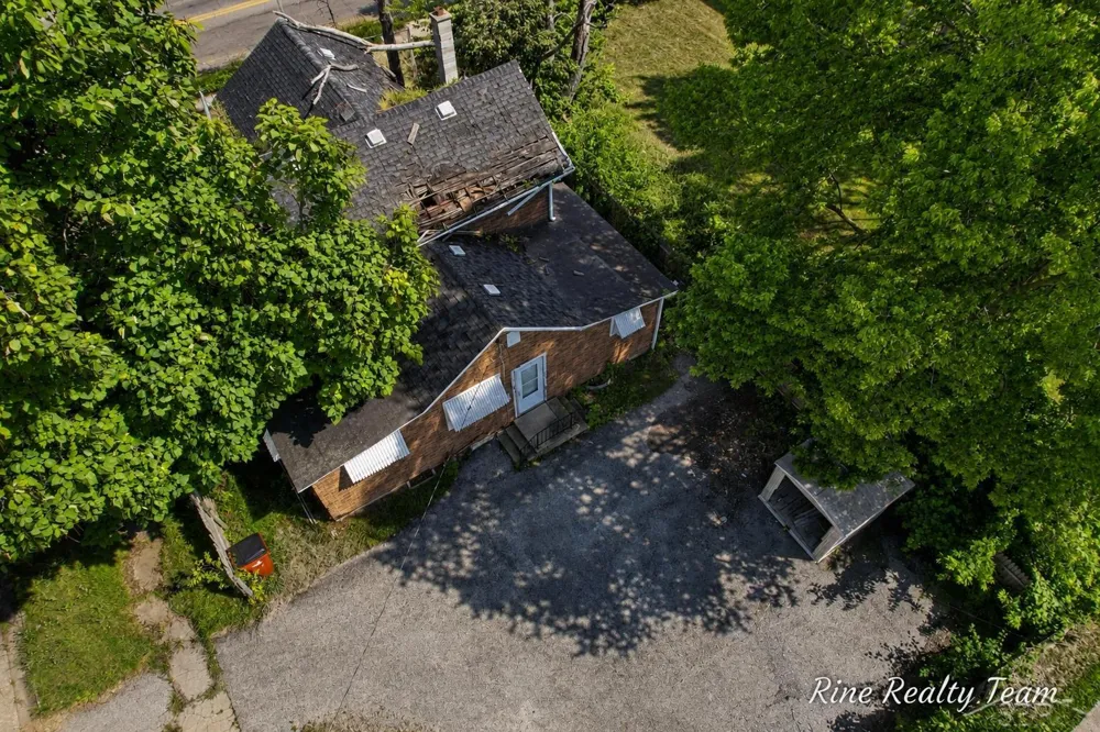 456 Broadway Avenue Benton Harbor City, MI 49022
