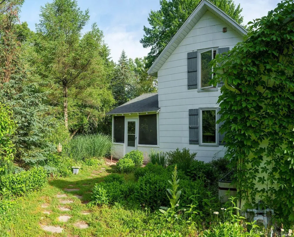 1180 NE Cramton Avenue Ada Township, MI 49301