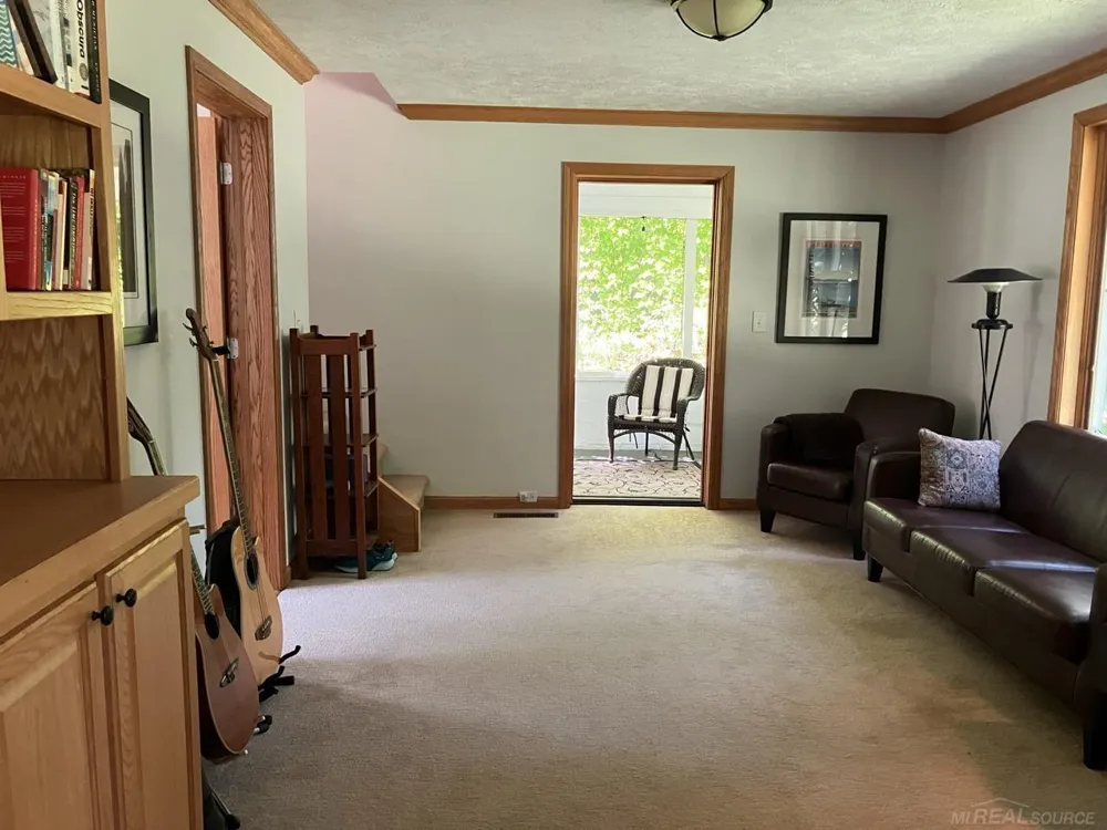 1180 NE Cramton Avenue Ada Township, MI 49301