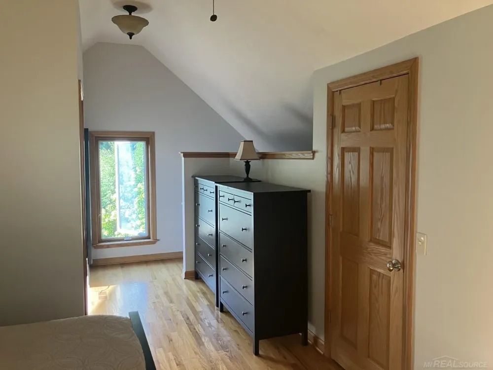 1180 NE Cramton Avenue Ada Township, MI 49301