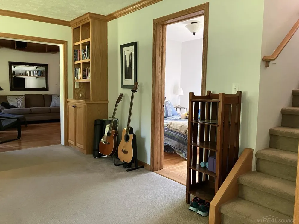 1180 NE Cramton Avenue Ada Township, MI 49301