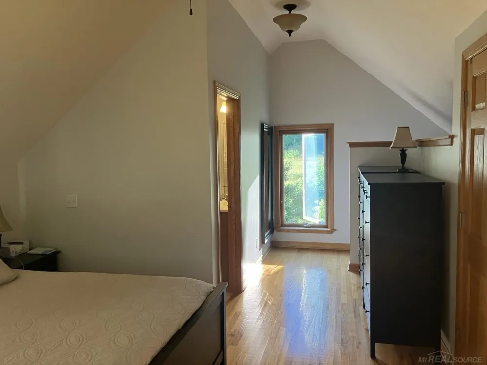 1180 NE Cramton Avenue Ada Township, MI 49301