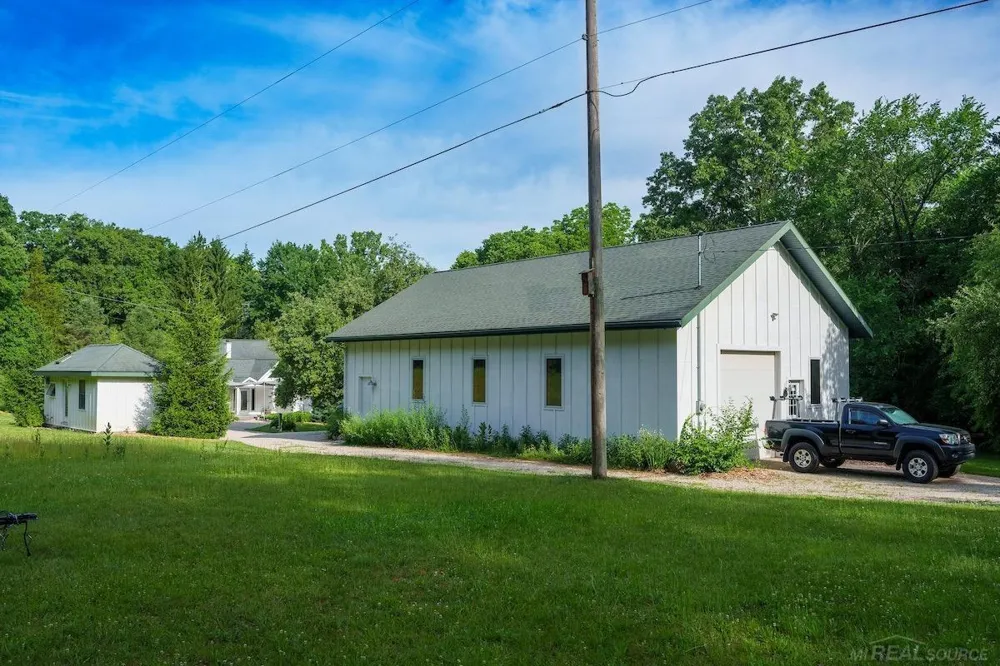 1180 NE Cramton Avenue Ada Township, MI 49301