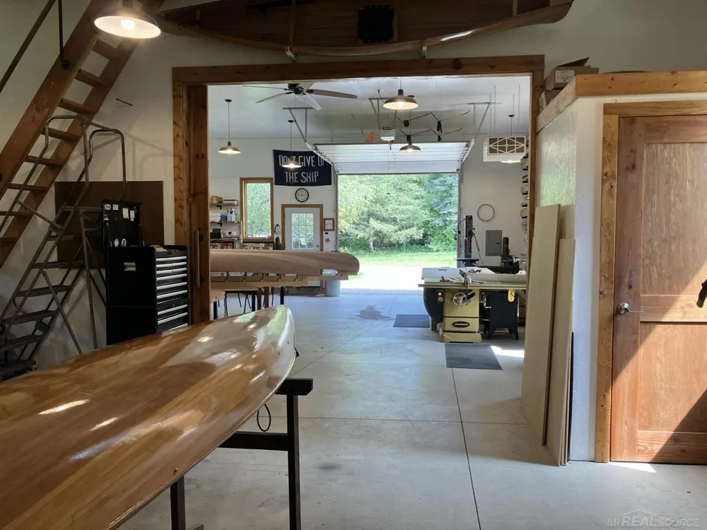 1180 NE Cramton Avenue Ada Township, MI 49301