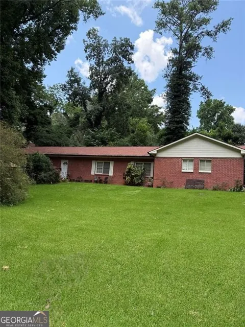 416 Rebecca ST