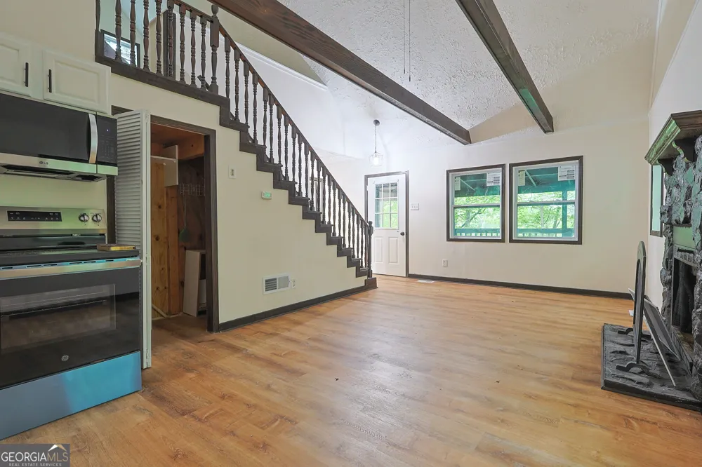 209 Ashley LN Dahlonega, GA 30533
