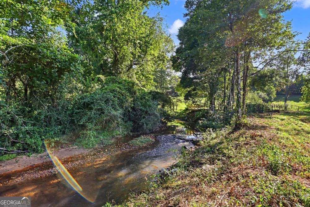 7118 Old 441 S Lakemont, GA 30552