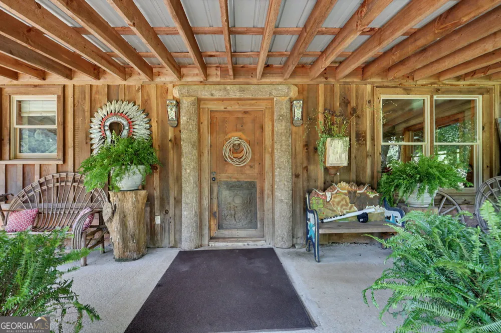 7118 Old 441 S Lakemont, GA 30552