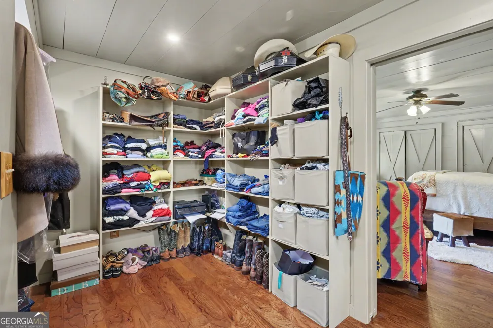 7118 Old 441 S Lakemont, GA 30552