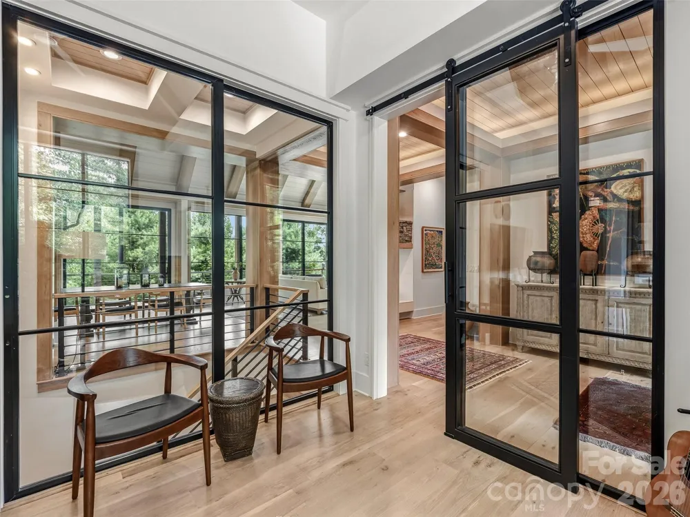 183 Chattooga Run Hendersonville, NC 28739