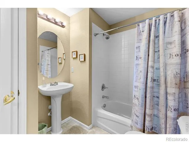 1012 Sonoma Circle #5B Longmont, CO 80504