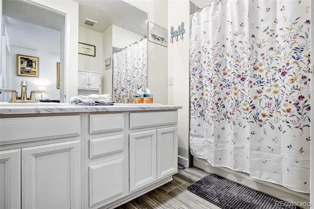 8901 S Ukraine Court Aurora, CO 80016