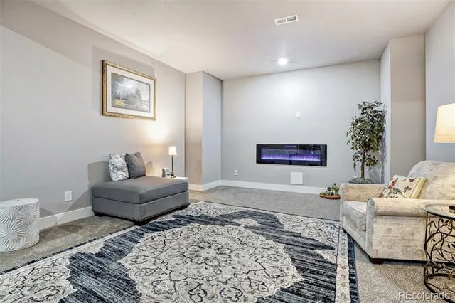 8901 S Ukraine Court Aurora, CO 80016
