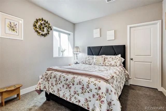 8901 S Ukraine Court Aurora, CO 80016