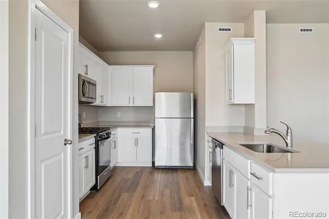 48185 Shetland Drive Bennett, CO 80102