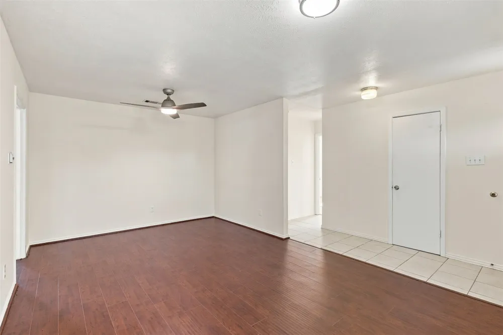 4207 Rainier Street Irving, TX 75062
