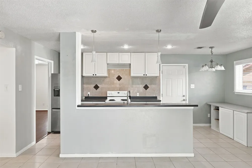 4207 Rainier Street Irving, TX 75062