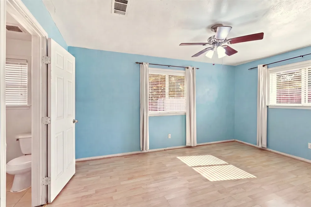4207 Rainier Street Irving, TX 75062