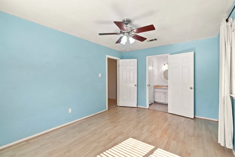 4207 Rainier Street Irving, TX 75062