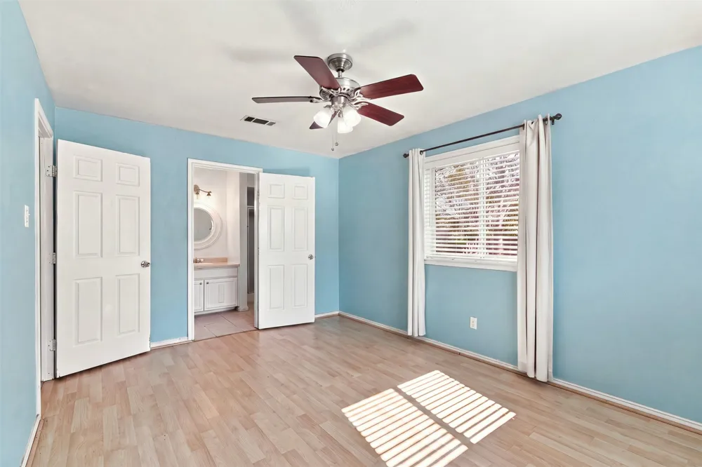 4207 Rainier Street Irving, TX 75062