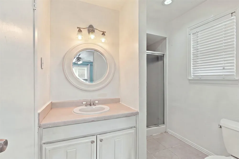 4207 Rainier Street Irving, TX 75062