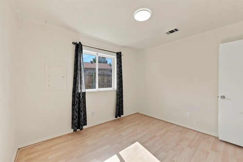4207 Rainier Street Irving, TX 75062