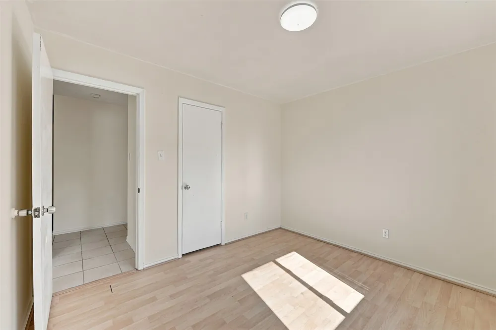 4207 Rainier Street Irving, TX 75062