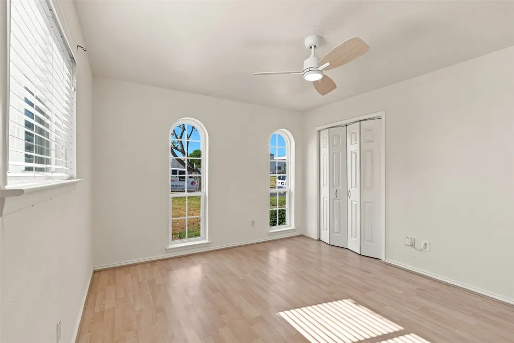 4207 Rainier Street Irving, TX 75062