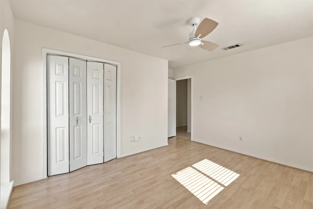 4207 Rainier Street Irving, TX 75062