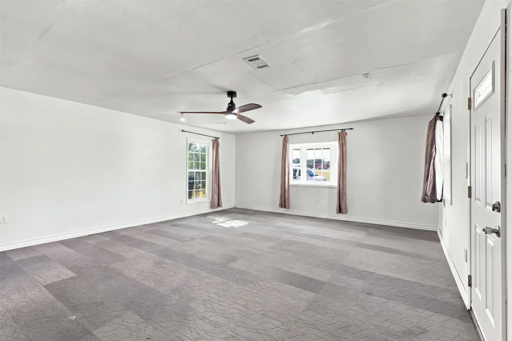 4207 Rainier Street Irving, TX 75062