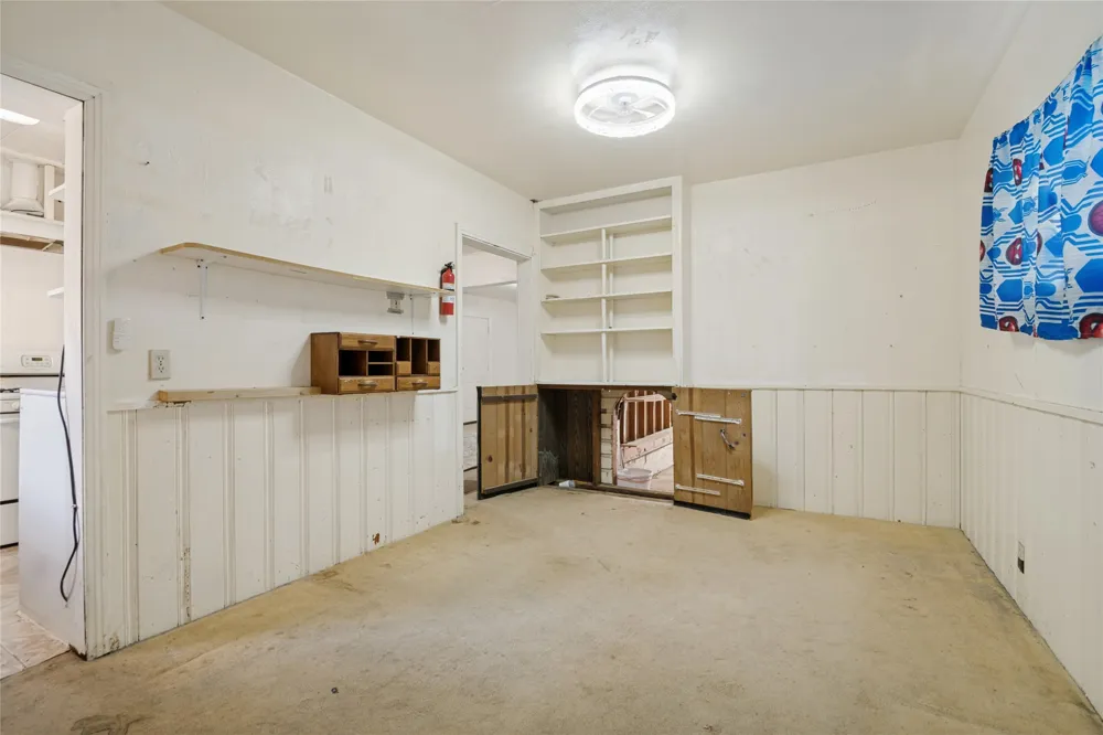 11102 Barbarosa Drive Dallas, TX 75228