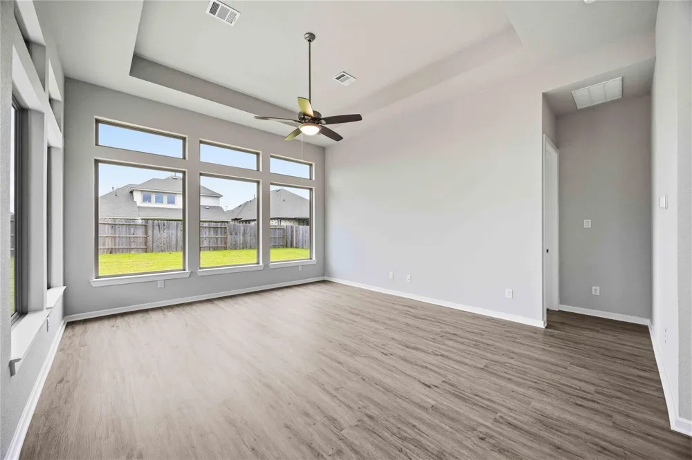 2717 Mackinac Bay Drive La Marque, TX 77568