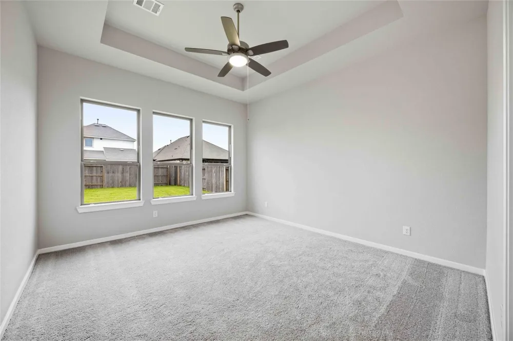 2717 Mackinac Bay Drive La Marque, TX 77568