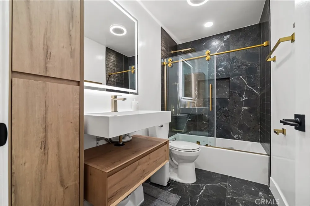 2752 Pine Creek Cir. Fullerton, CA 92835
