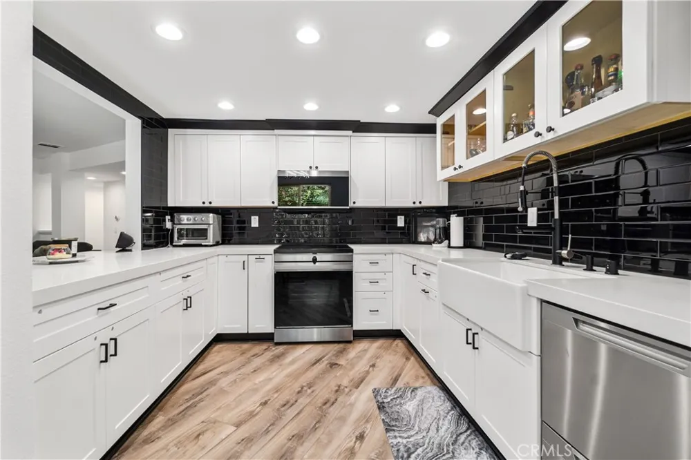 2752 Pine Creek Cir. Fullerton, CA 92835