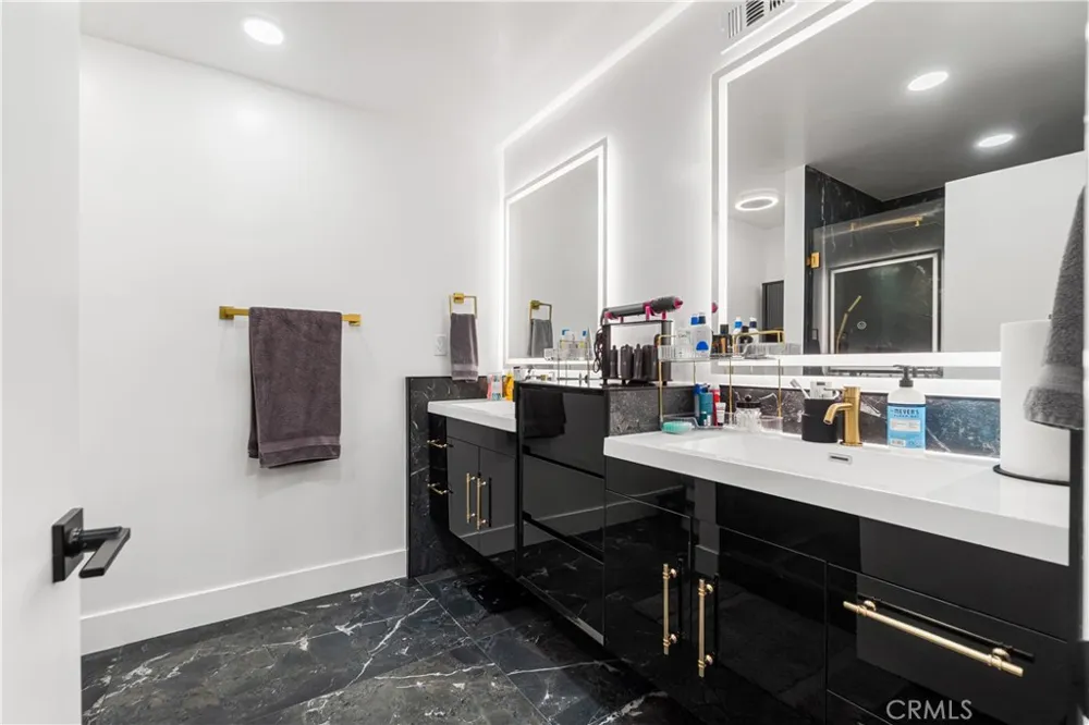 2752 Pine Creek Cir. Fullerton, CA 92835