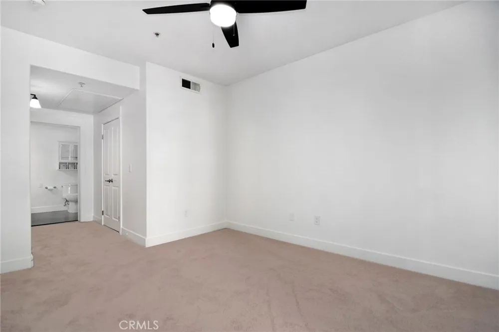 24507 Town Center #7218 Valencia, CA 91355