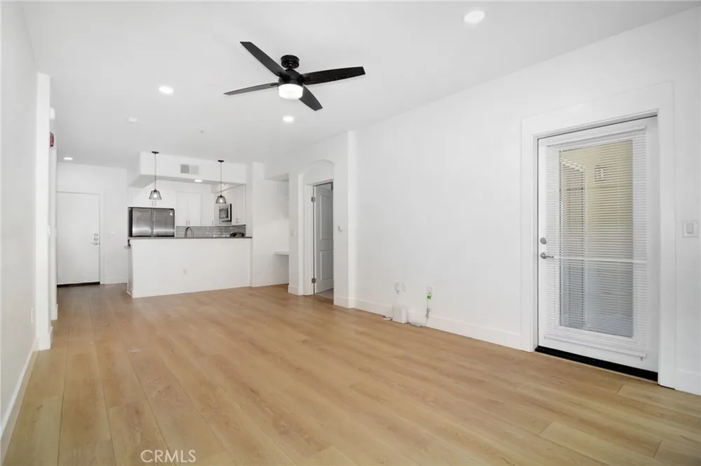 24507 Town Center #7218 Valencia, CA 91355