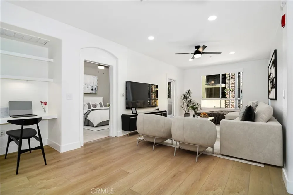 24507 Town Center #7218 Valencia, CA 91355