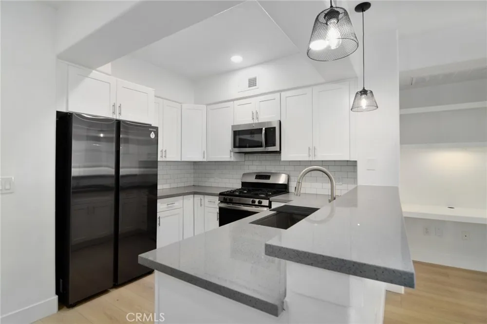 24507 Town Center #7218 Valencia, CA 91355