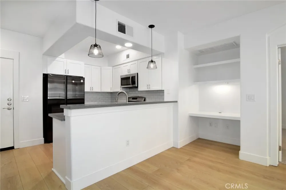 24507 Town Center #7218 Valencia, CA 91355