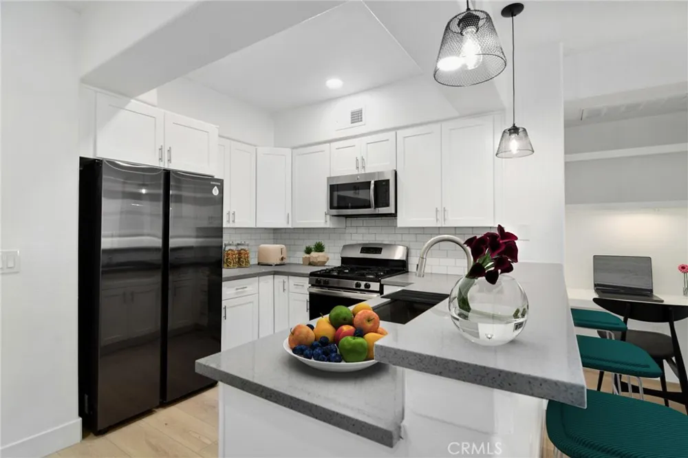 24507 Town Center #7218 Valencia, CA 91355