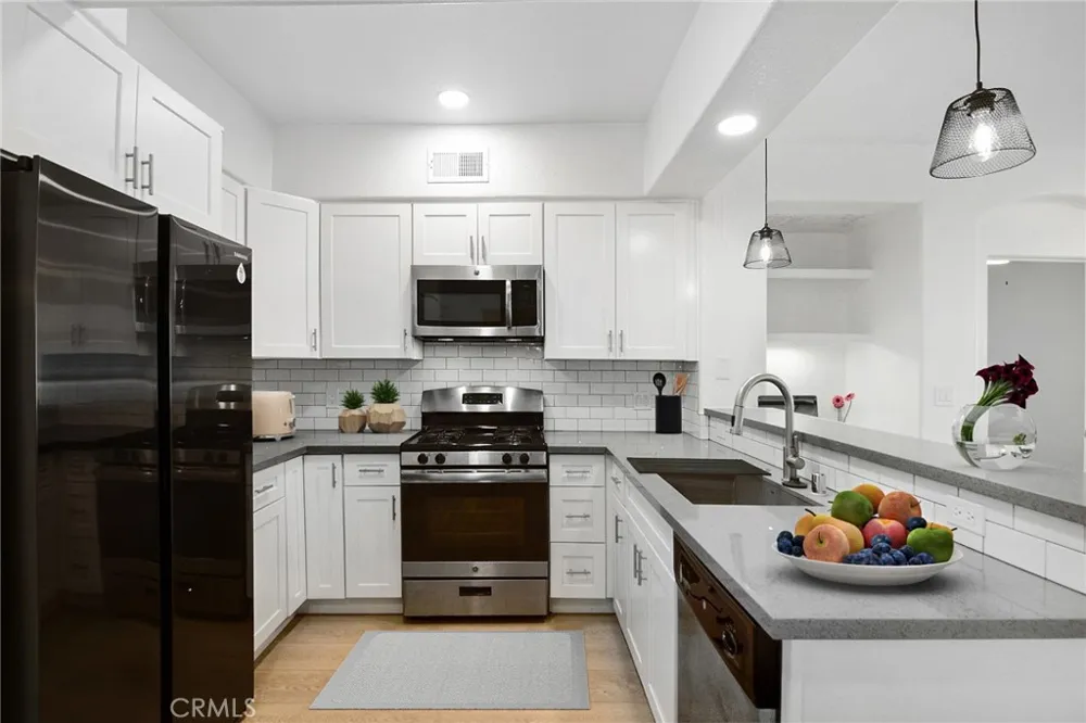 24507 Town Center #7218 Valencia, CA 91355