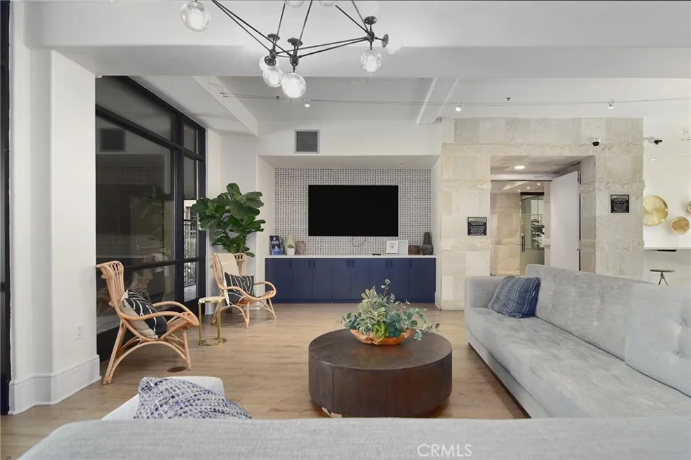 24507 Town Center #7218 Valencia, CA 91355