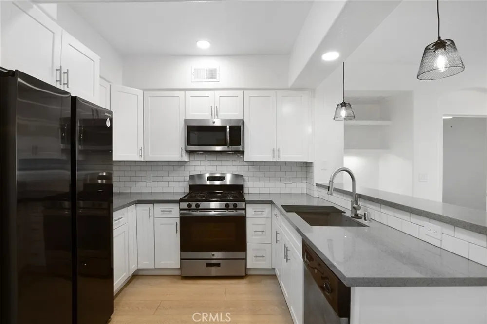 24507 Town Center #7218 Valencia, CA 91355