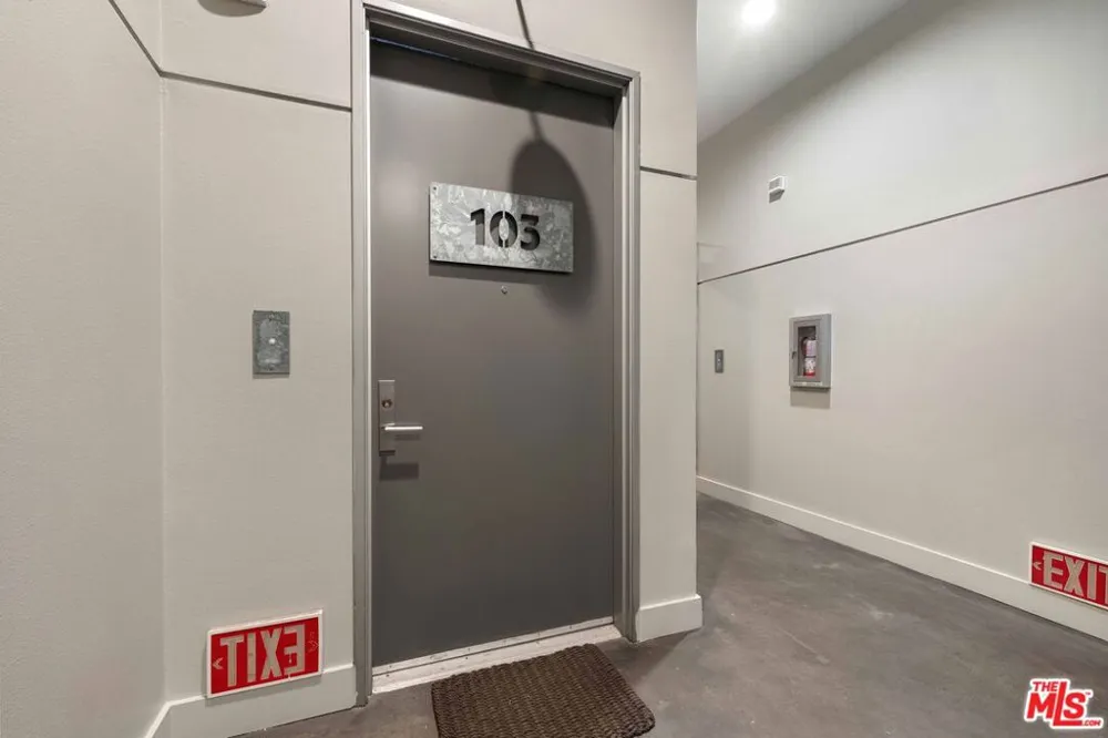 13320 Beach Avenue #103 Los Angeles, CA 90292