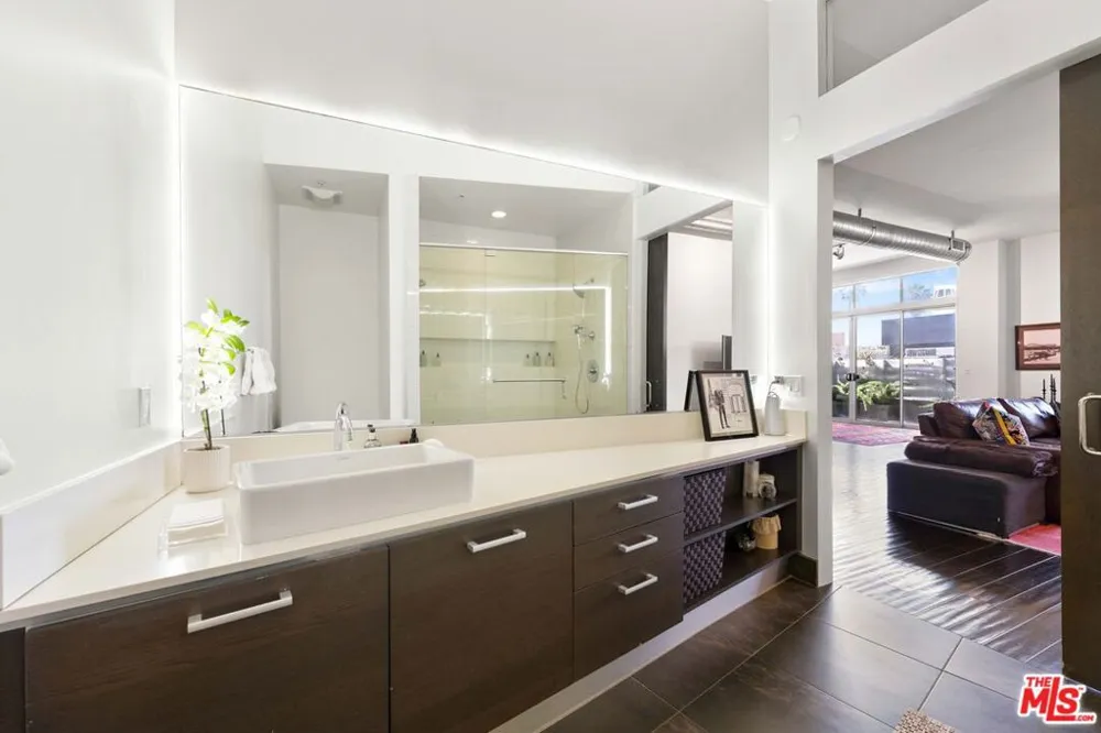 13320 Beach Avenue #103 Los Angeles, CA 90292